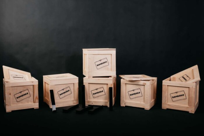 Bombaro Kiste mit Brecheisen – Bild 2